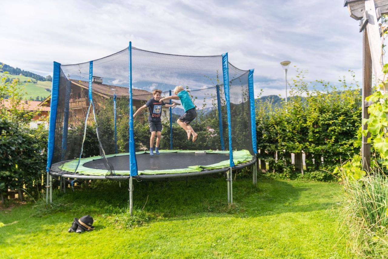 Hartlhof Urlaub Am Baby- Und Kinderbauernhof Βίλα Niederau Εξωτερικό φωτογραφία